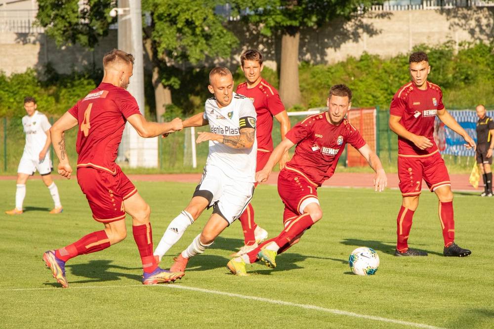 Patryk Bębenek w akcji podczas meczu